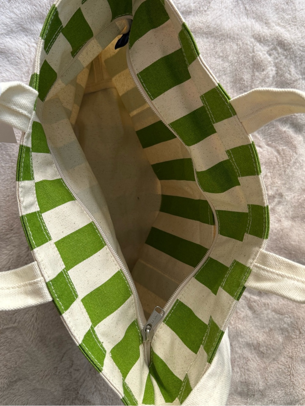 NWT BAGGU Horizontal Zip Duck Bag Green Awning Stripe - Picture 10 of 10